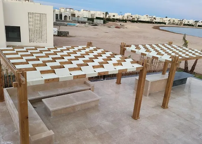 Elgouna -4 Bedroom With Private Heated Pool Villa *