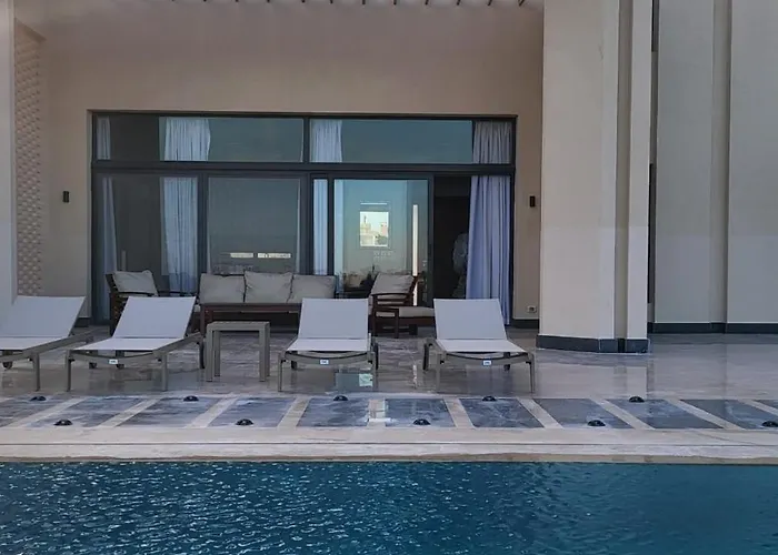 Elgouna -4 Bedroom With Private Heated Pool Villa *