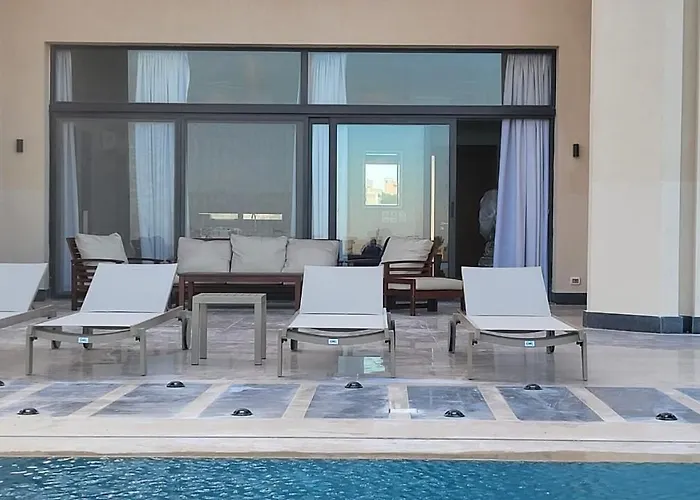Elgouna -4 Bedroom With Private Heated Pool *